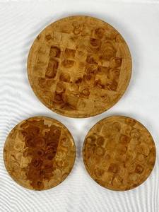 lot 188 image: Handsome Vintage Wood Trivets (6) and Wood Plates (3)