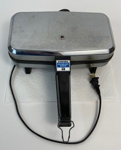 lot 233 image: Vitantonio Electric Krumkake Iron  Baker