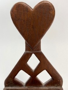 lot 244 image: 19th Century Tramp Work Matchstick Holder