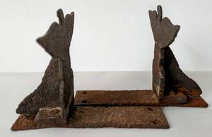 lot 218 image: Antique Cast Iron Eagle Book Ends