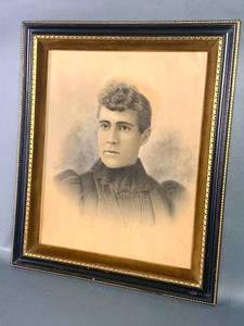 lot 257 image: A Pair of Antique Portraits