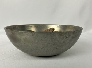 lot 271 image: Stede Pewter Deep Bowl Filled with Collection of Stones