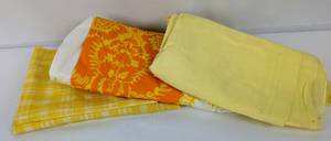lot 318 image: Great Vintage Fabric in Shades of Yellow