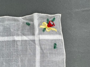 lot 352 image: 5 Vintage Handkerchiefs