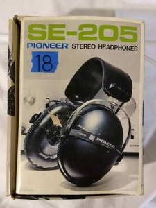 Pioneer SE-205 headphones Classic Vintage HI-FI