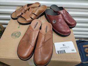 lot 182 image: Clark Clog & Sandel Collection Size 8