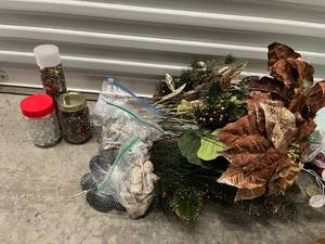 lot 94 image: Coffee Table Floral Garden Decor Collection- Polished Stones, Rocks, & Silk Flowers & Leaves