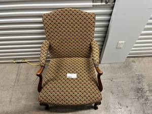 lot 113 image: Beautiful Upholstered French Provincial Armchair- 23 x 37.5 x 25 $650 Value