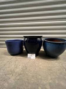 lot 172 image: Handmade Ceramic Bowl Set