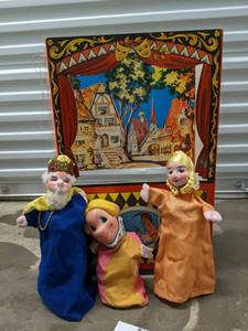 lot 176 image: Vintage 1960s Puppet Theatre with Kunstler Puppe Puppet King and Queen and Jester Puppet