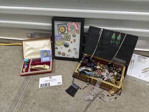 lot 203 image: Jewelry Collection