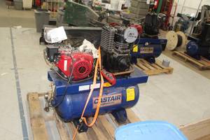 lot 702 image: Castair I13GH3HCI 30-Gallon Honda GX 390 Gas Air Compressor