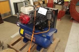 lot 704 image: Castair I13GH3HCI 30-Gallon Honda GX 390 Gas Air Compressor