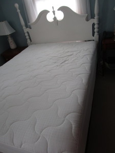 Poster Bed, Queen