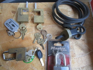 Locks with Bike
