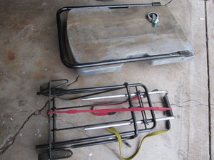 Rubbermaid & Luggage Carts