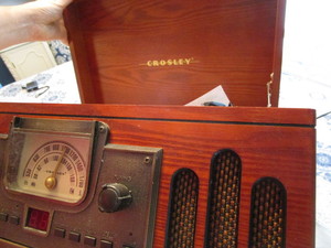 Crosley Entertainment Radio