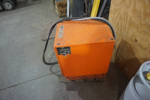 Ferro Five FR Series Fork Lift Battery Charging Station