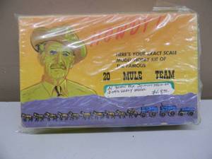 lot 22 image: Vintage The Old Ranger The 20 Mule Team - ORIGINAL - IN YELLOW BOX DEATH VALLEY MODEL - FANTASTIC PIECE - SEE PICTURES