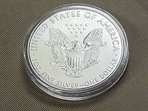 lot 29 image: 2020 AMERICAN SILVER EAGLE IN AIRTITE HOLDER