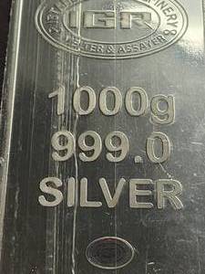 lot 64 image: KILO (1000grams 32.15 TROY OZ) .999 FINE SILVER BAR SEALED