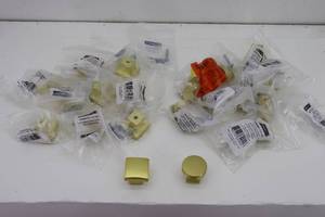 Approx 10 square & 10 round Knobs