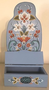 Gorgeous Rosemaling Clock and Key Keeper