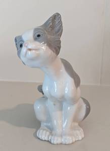 Lladro Porcelain Kitty Cat Figurine
