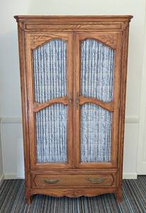 Lovely Vintage Oak Storage Cabinet