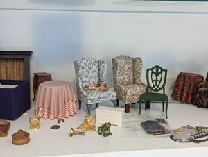 Variety of d. Anne Ruff Miniatures and Other Artisan Miniatures