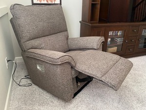 La-Z-y Boy Neutral Tweed Electric Automatic Reclining Chair