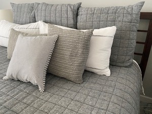 Lovely King Size Decorative Bedding - Linens
