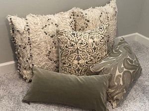 Set of Five Coordinating Decorative Quality Throw Pillows
