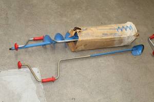 lot 826 image: Lot of (2) Vintage Strikemaster 58 Mora-Ice Drills