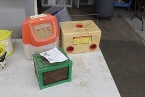 lot 842 image: (2) Minnow Buckets,  Worm Farm Box