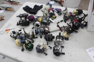 lot 853 image: Lot of (25) Fishing Reels (in box)