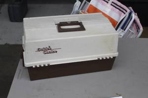 lot 886 image: Guides Choice 17 Plastic Tackle Box with Misc. Tackle