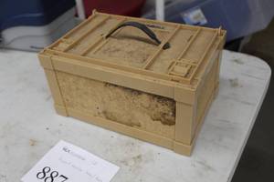 lot 887 image: Frabill 12 Plastic Tackle Box
