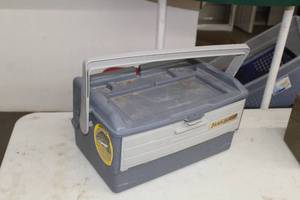 lot 879 image: Tackle Locker 17 Plastic Tackle Box