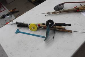 lot 878A image: Lot of (9) Ice Fishing Poles