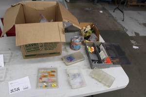 lot 858 image: Lot of (1 Box) Fishing Weights and Lures