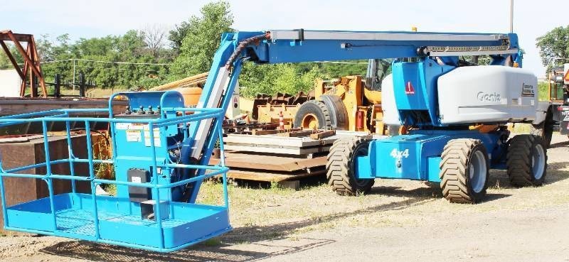 Articulating Telescopic Boom Lift Genie Z-8060
