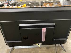 lot 356 image: VIZIO V-Series 50 Class (49.5 Diag.) 4K HDR Smart TV  V505-J09 (TESTED LIKE-NEW)