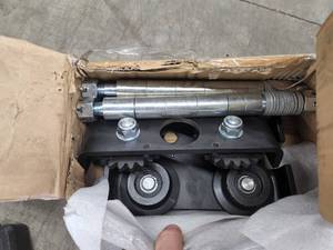 lot 82 image: 1-Ton Ball Bearing Plain Trolley