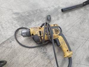 lot 88 image: DeWalt DWD112 38 Drill