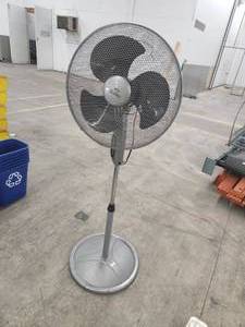lot 104 image: Windchaser RSV183DD Household Pedestal Floor Fan