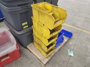 lot 109 image: Lot of (5) Plastic Stackable Bins with (3) Small Bins