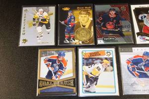 lot 67 image: NHL Hockey Card Star Lot  11 Cards  Gretzky Hull Jagr McDavid Malkin Lemiuex