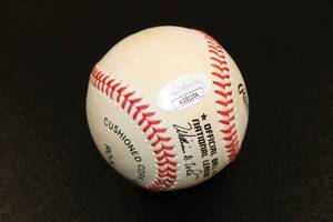 lot 126 image: Joe Morgan Sweet Spot Autograph Baseball JSA COA #AD51104