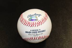 lot 131 image: Wade Boggs Sweet Spot Autograph Baseball Tristar COA #7633241